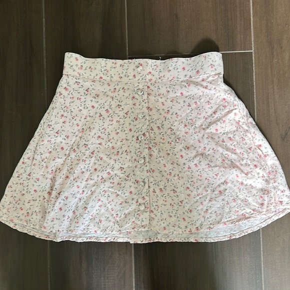 Abercrombie Kids Floral Skirt with Built in Shorts - Picture 1 of 6